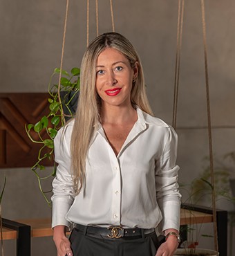Etuna Lomadze